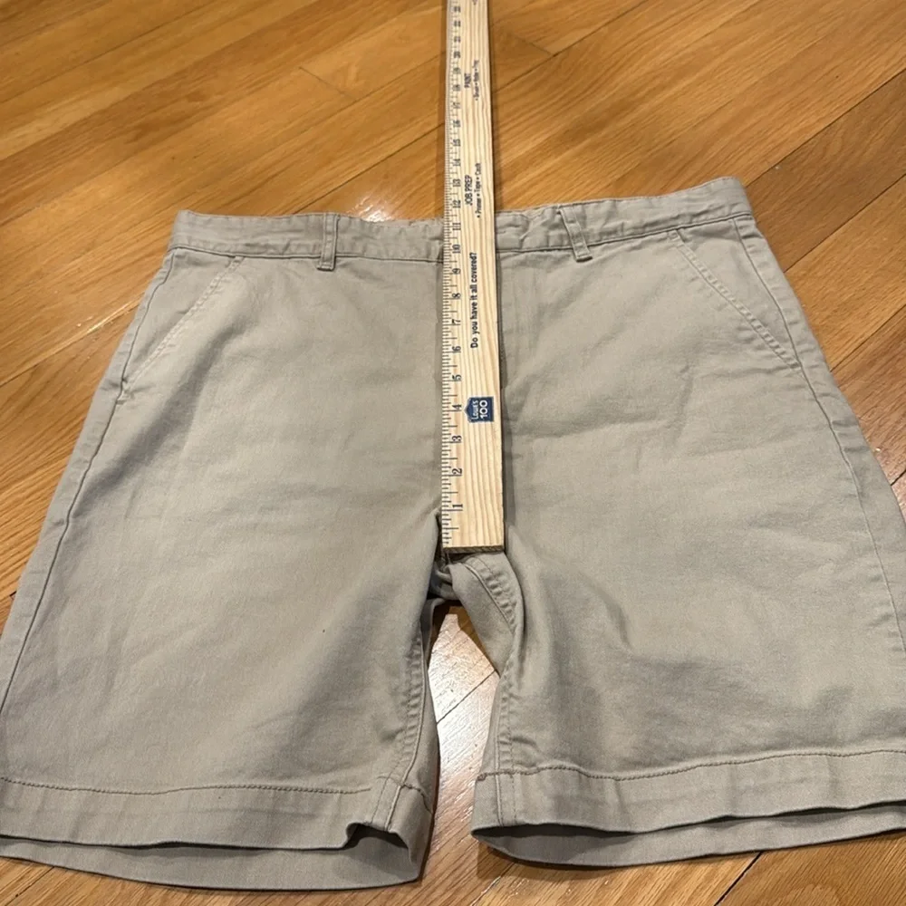 Old navy beige boys  built-in flex shorts size 16plus .